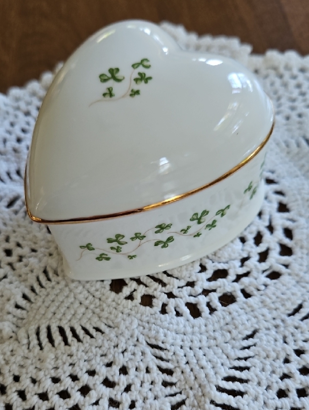 Royal Tara Bone China Heart Shaped Trinket Box - Picture 8 of 10